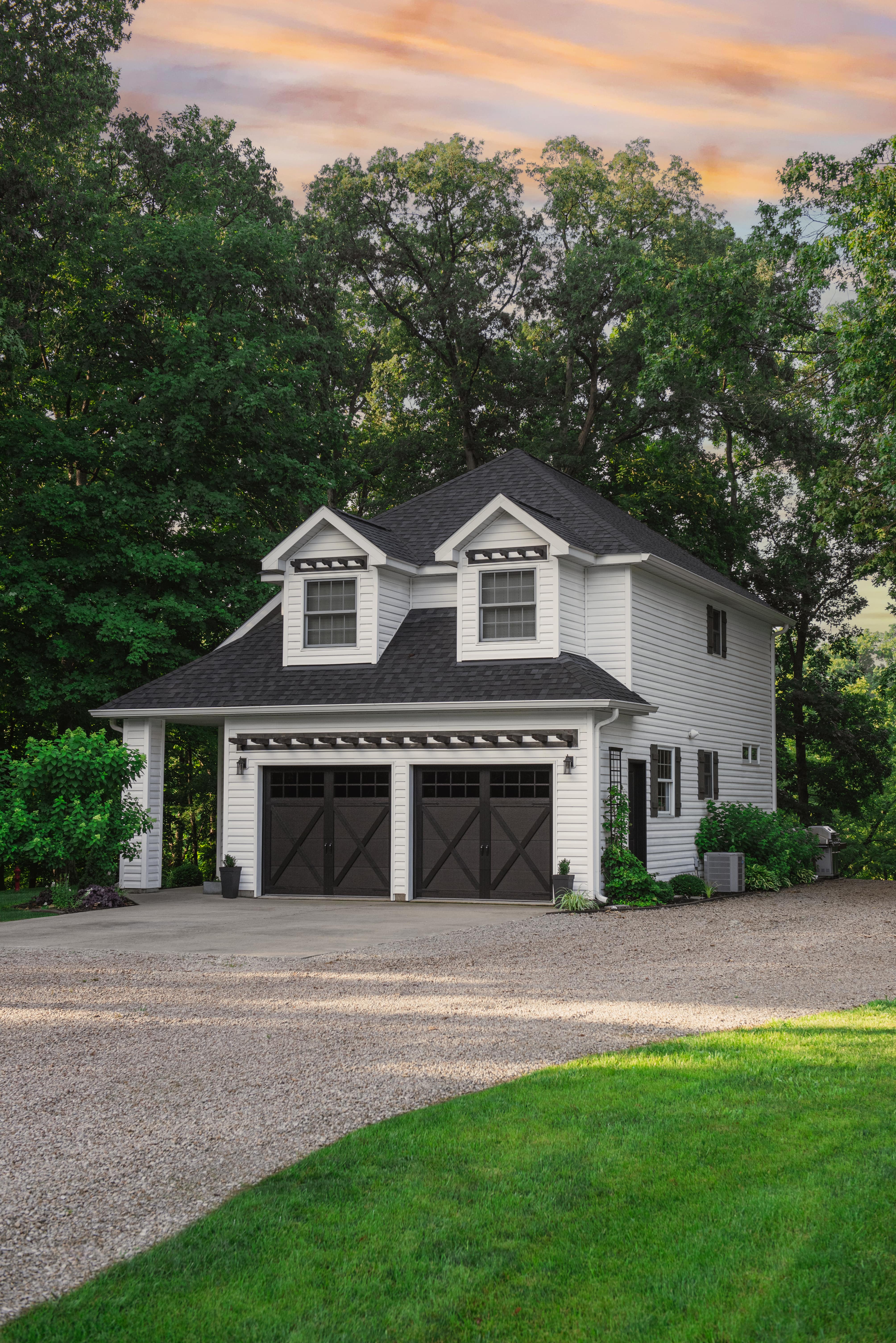 Overlay carriage house 3